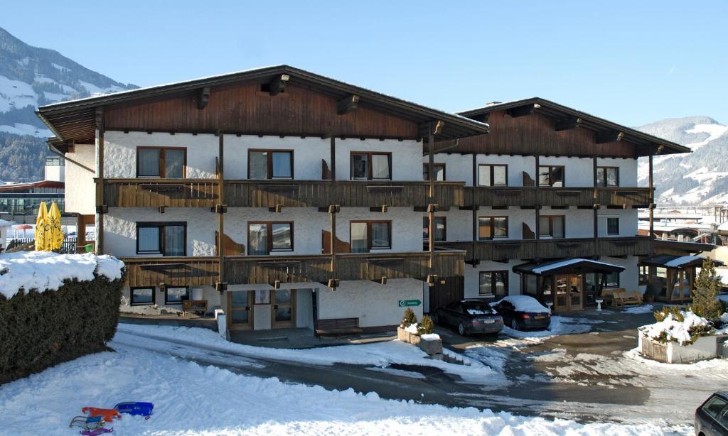 Gastehaus Daum Guest House Fügen Eksteriør bilde